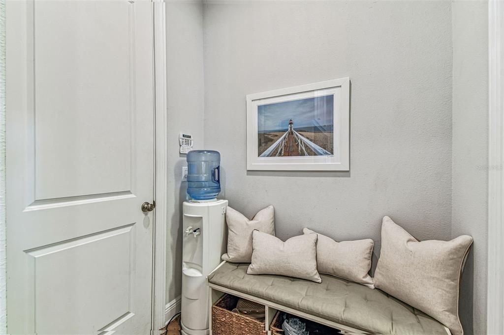 На продажу: $2,250,000 (6 спален, 4 ванн, 4148 Квадратных фут)