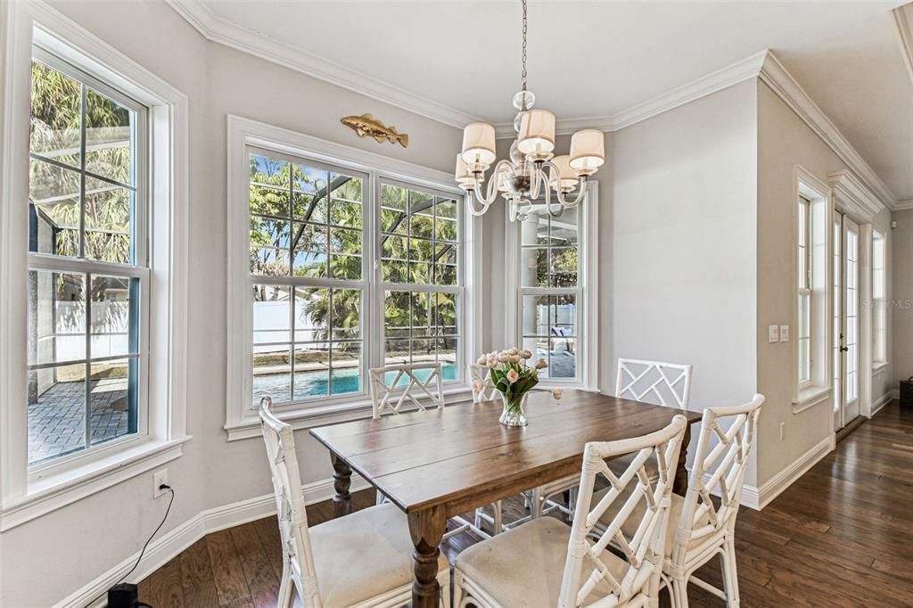 На продажу: $2,250,000 (6 спален, 4 ванн, 4148 Квадратных фут)