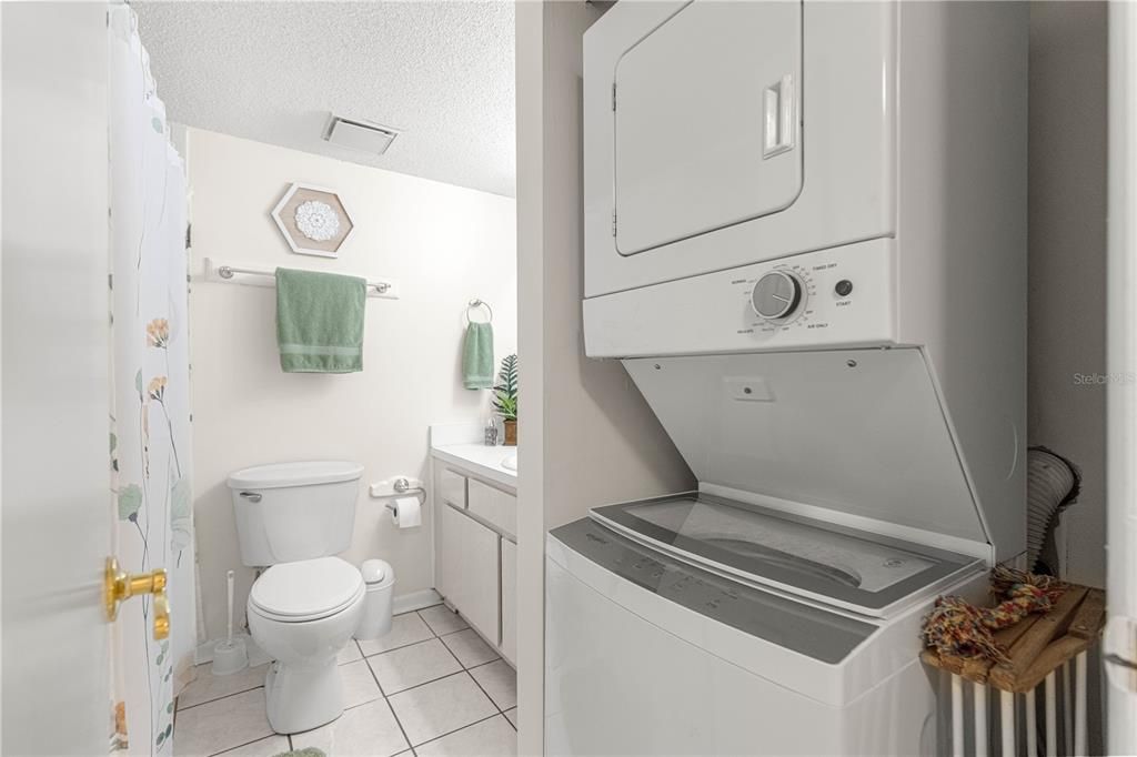 待售: $138,000 (2 贝兹, 2 浴室, 1100 平方英尺)