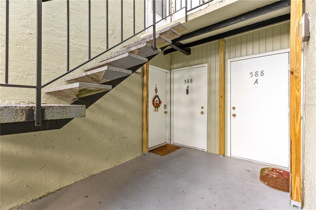 待售: $138,000 (2 贝兹, 2 浴室, 1100 平方英尺)