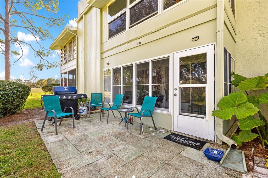 待售: $138,000 (2 贝兹, 2 浴室, 1100 平方英尺)