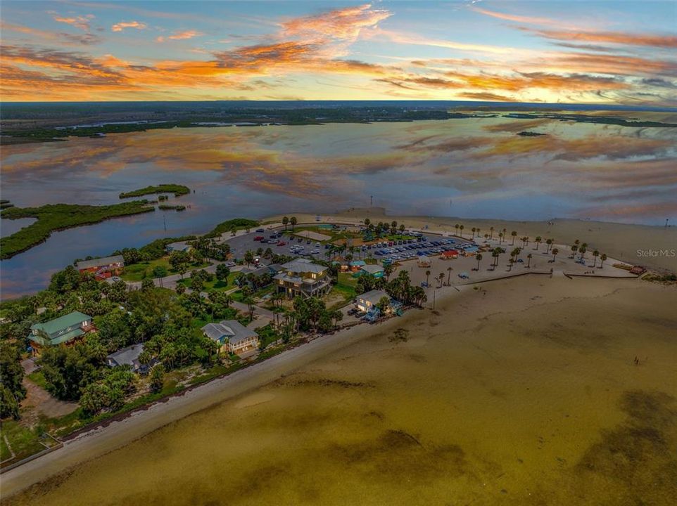 En Venta: $295,000 (0.18 acres)