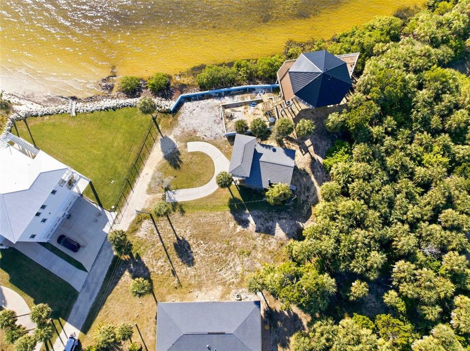 En Venta: $295,000 (0.18 acres)