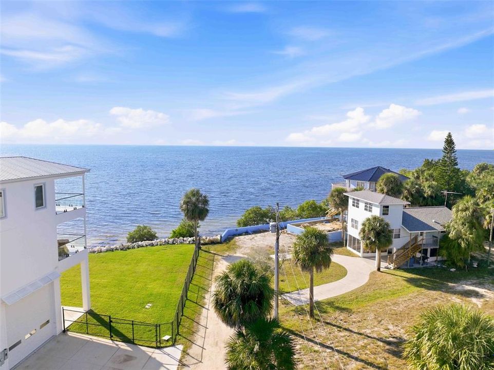 En Venta: $295,000 (0.18 acres)