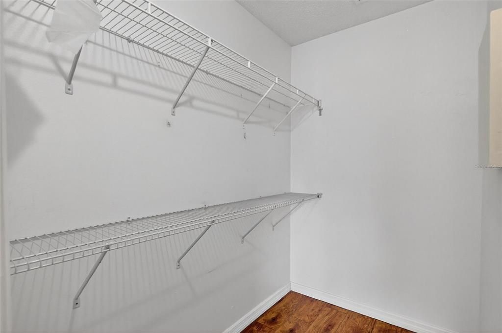 For Sale: $298,500 (3 beds, 2 baths, 1395 Square Feet)