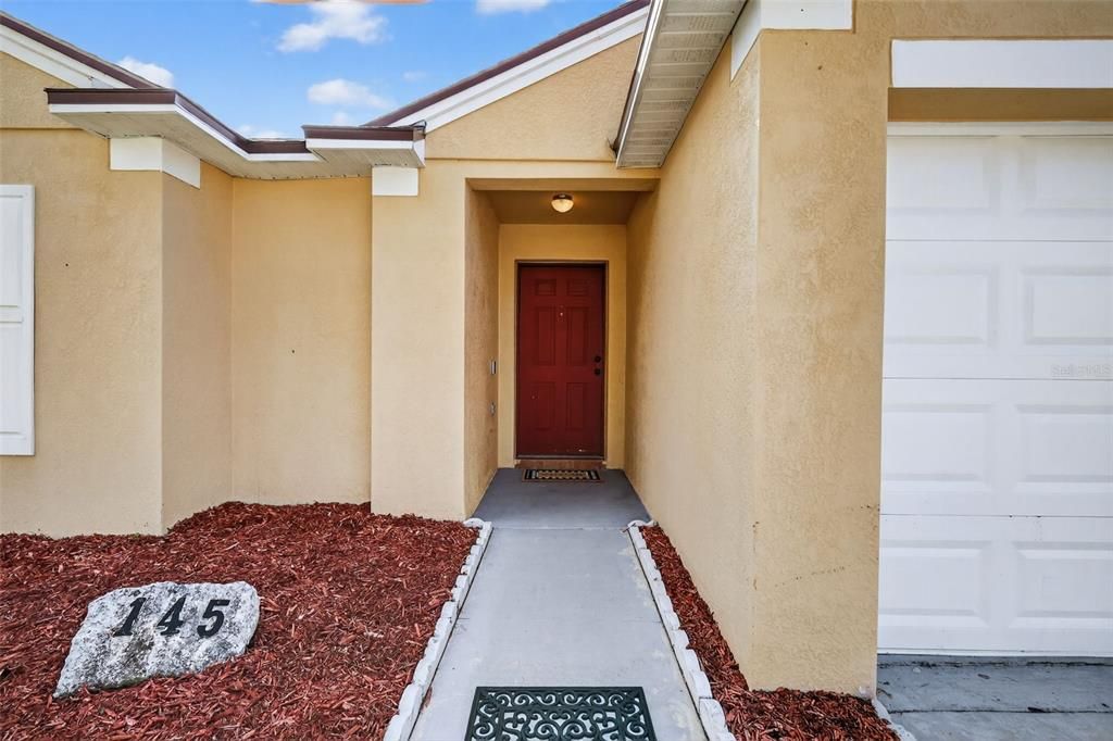 For Sale: $298,500 (3 beds, 2 baths, 1395 Square Feet)