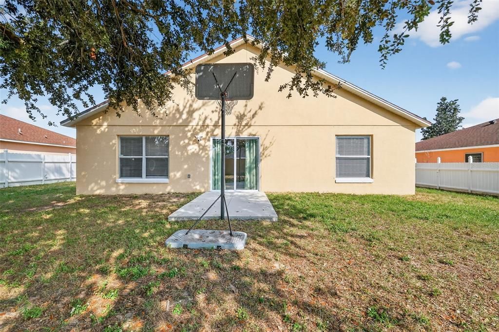 For Sale: $298,500 (3 beds, 2 baths, 1395 Square Feet)