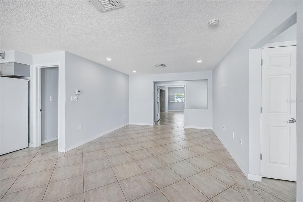 For Rent: $4,350 (3 beds, 2 baths, 1680 Square Feet)