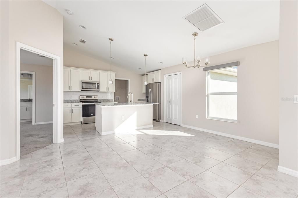 For Sale: $269,950 (3 beds, 2 baths, 1321 Square Feet)