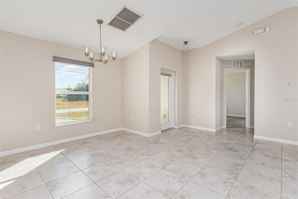 For Sale: $269,950 (3 beds, 2 baths, 1321 Square Feet)