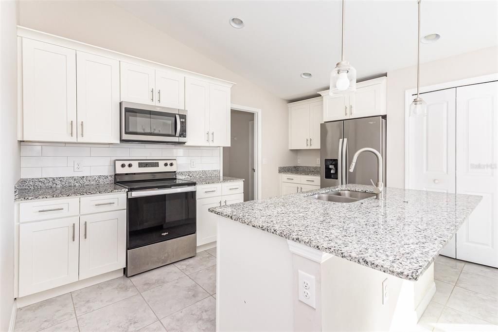 For Sale: $269,950 (3 beds, 2 baths, 1321 Square Feet)