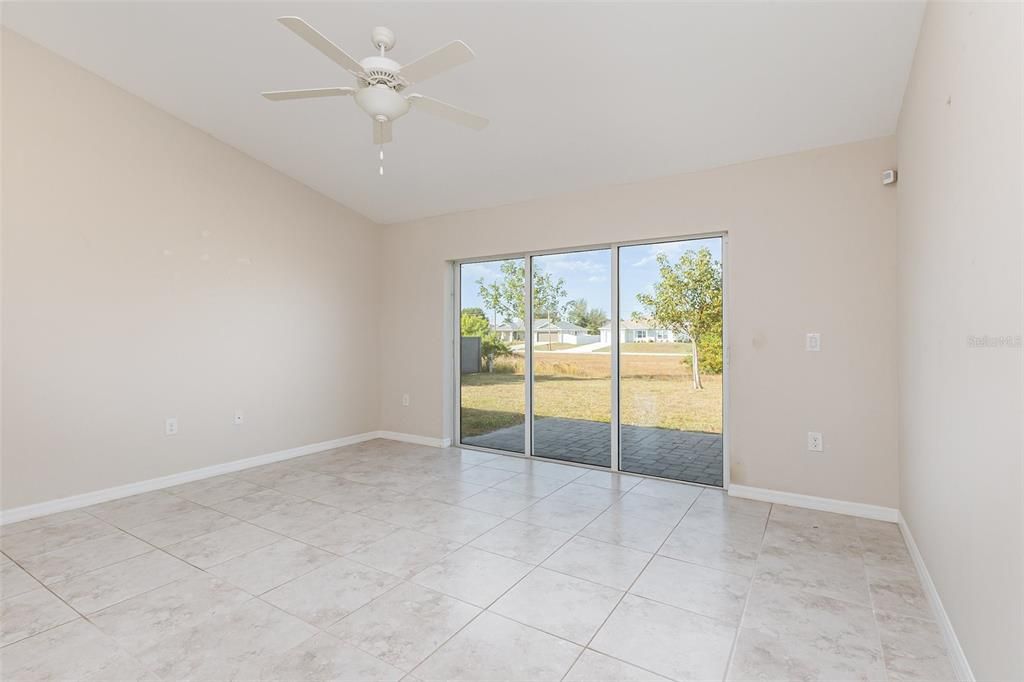 For Sale: $269,950 (3 beds, 2 baths, 1321 Square Feet)