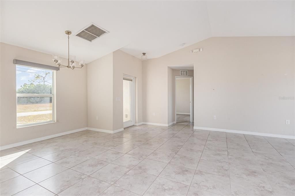 For Sale: $269,950 (3 beds, 2 baths, 1321 Square Feet)