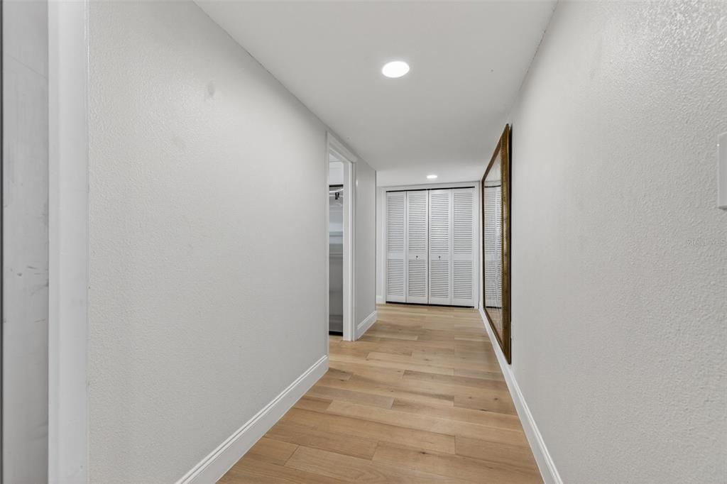 合同活跃: $415,000 (2 贝兹, 2 浴室, 1740 平方英尺)