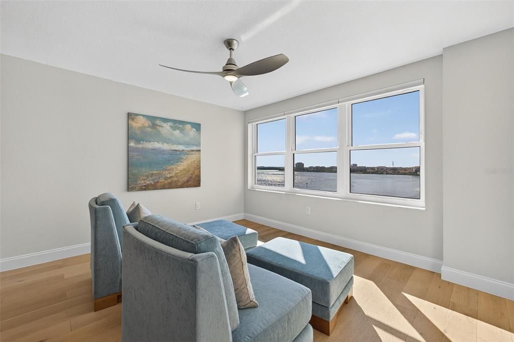 合同活跃: $415,000 (2 贝兹, 2 浴室, 1740 平方英尺)