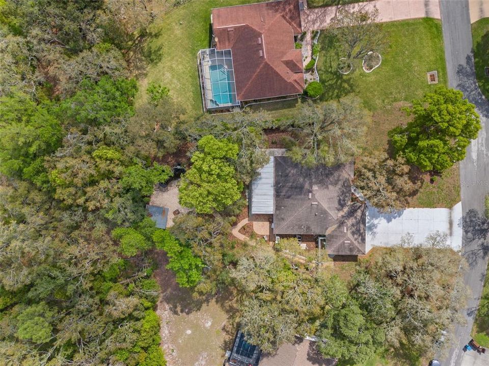 For Sale: $405,000 (3 beds, 2 baths, 1946 Square Feet)