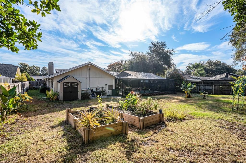 Под контрактом: $450,000 (3 спален, 2 ванн, 2267 Квадратных фут)