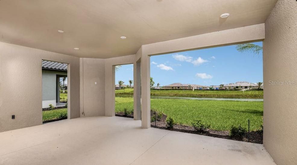 For Sale: $400,000 (2 beds, 2 baths, 1886 Square Feet)