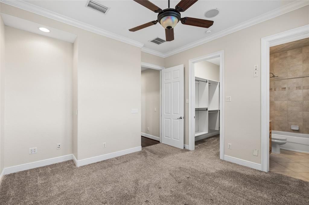 For Rent: $5,200 (3 beds, 3 baths, 2262 Square Feet)