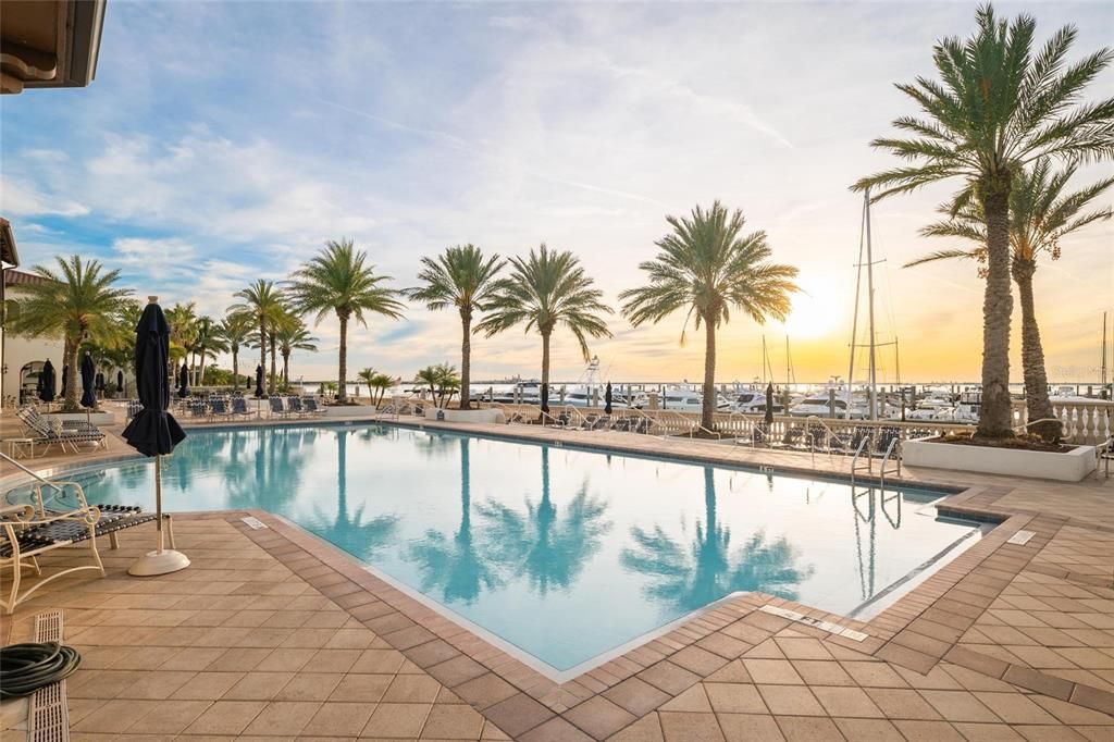 For Rent: $5,200 (3 beds, 3 baths, 2262 Square Feet)