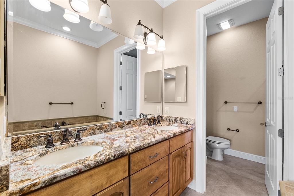 For Rent: $5,200 (3 beds, 3 baths, 2262 Square Feet)