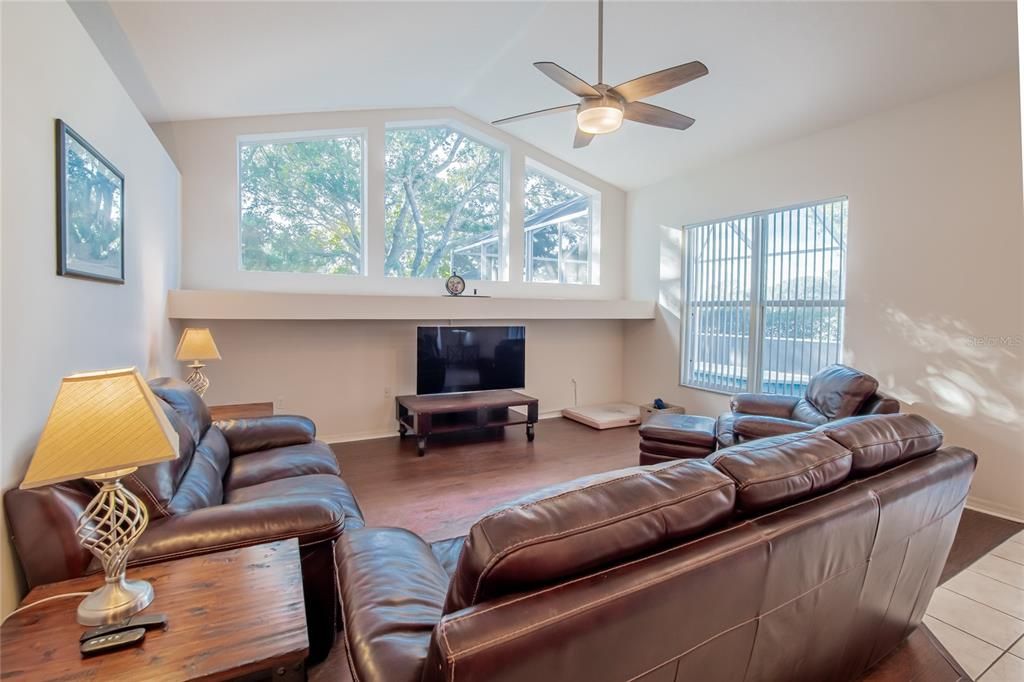 Active With Contract: $525,000 (4 beds, 3 baths, 2328 Square Feet)