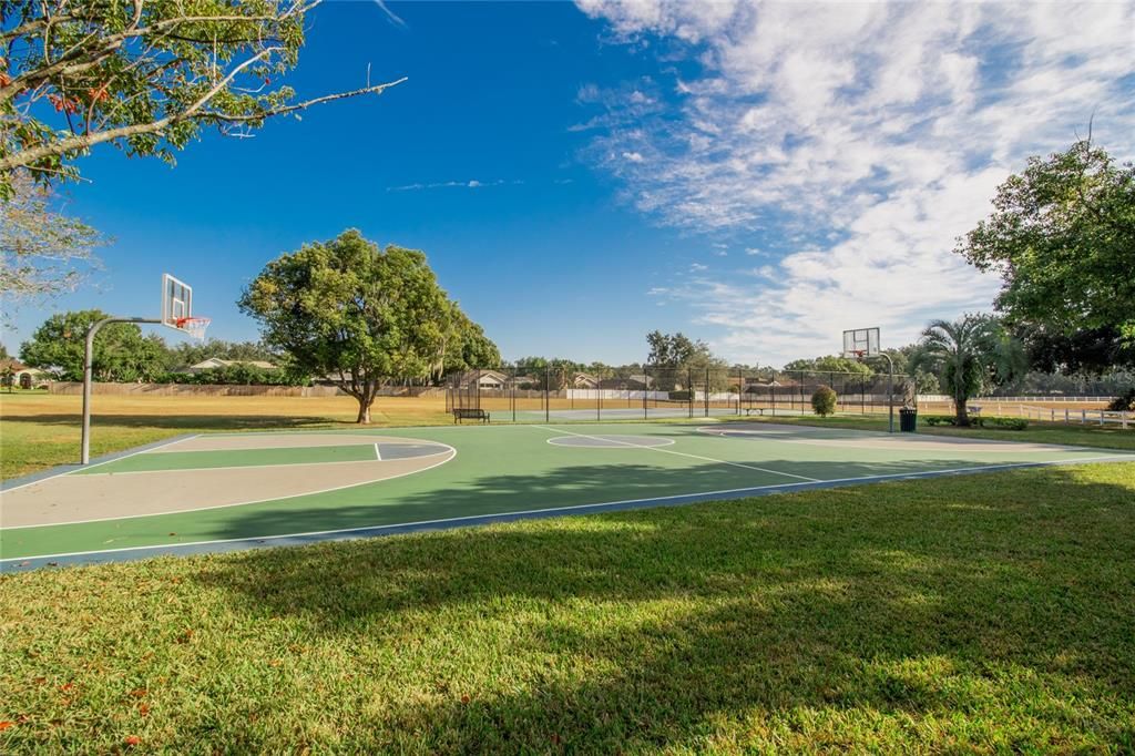 Active With Contract: $525,000 (4 beds, 3 baths, 2328 Square Feet)