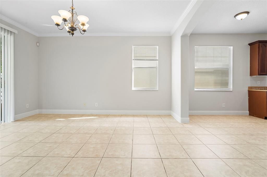 На продажу: $455,000 (4 спален, 2 ванн, 1972 Квадратных фут)