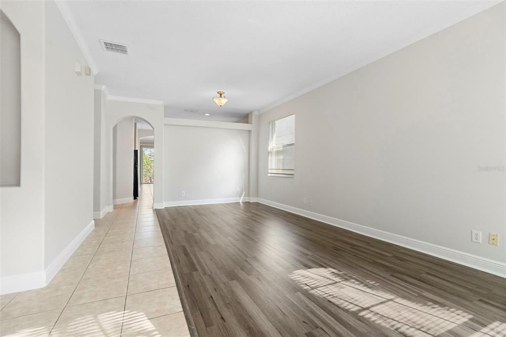 На продажу: $455,000 (4 спален, 2 ванн, 1972 Квадратных фут)