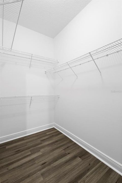 На продажу: $455,000 (4 спален, 2 ванн, 1972 Квадратных фут)