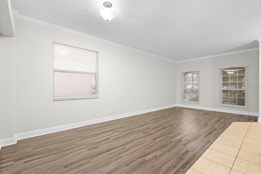 На продажу: $455,000 (4 спален, 2 ванн, 1972 Квадратных фут)