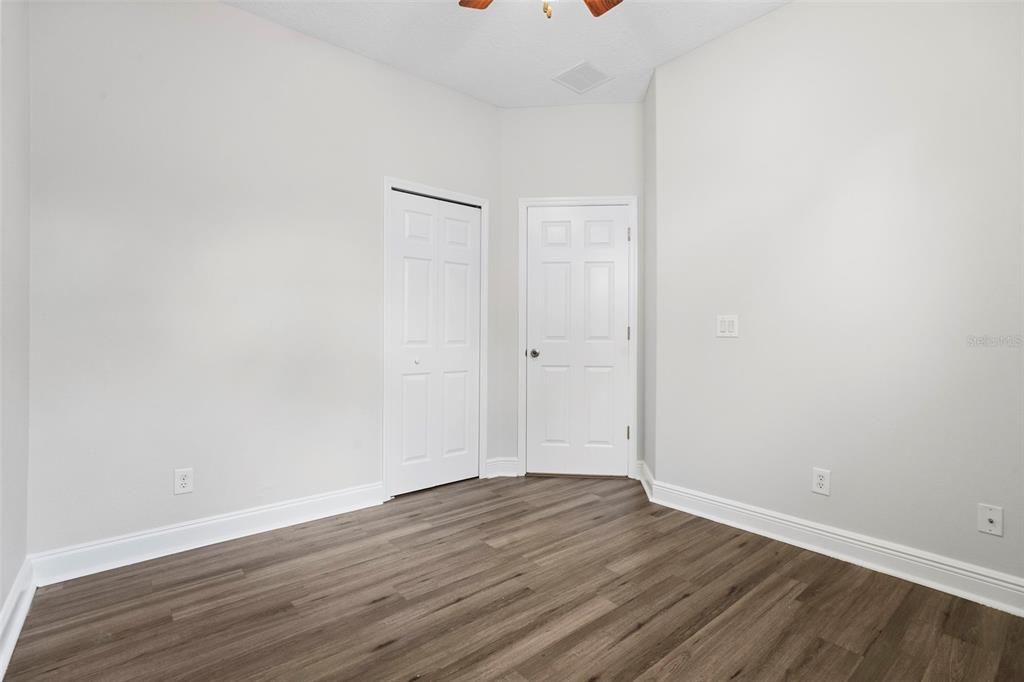 На продажу: $455,000 (4 спален, 2 ванн, 1972 Квадратных фут)