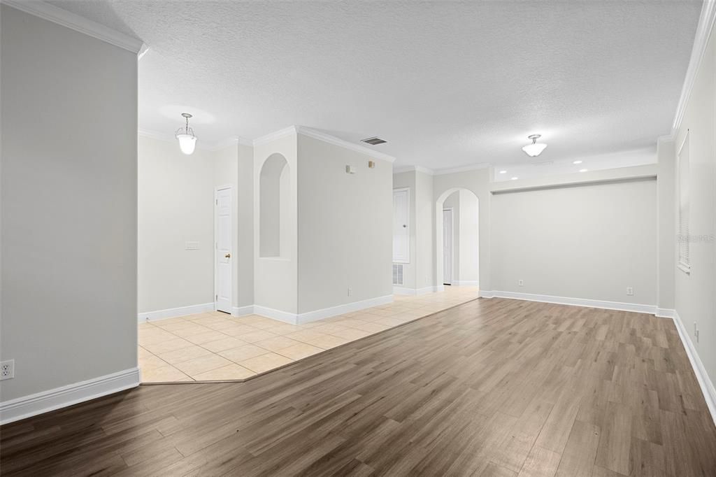 На продажу: $455,000 (4 спален, 2 ванн, 1972 Квадратных фут)