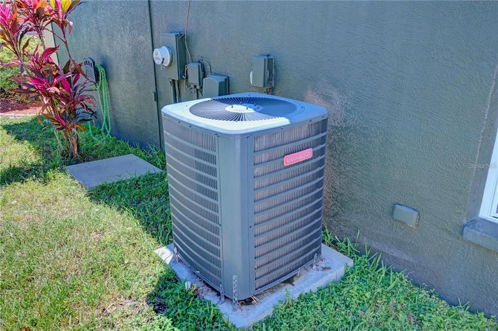 For Sale: $439,900 (4 beds, 2 baths, 1685 Square Feet)