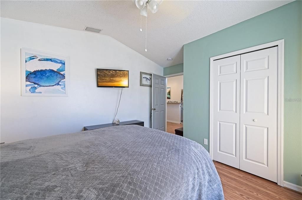 For Sale: $439,900 (4 beds, 2 baths, 1685 Square Feet)