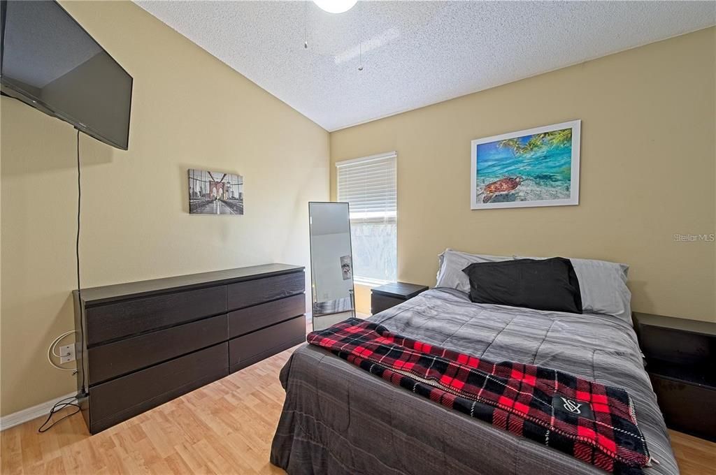 For Sale: $439,900 (4 beds, 2 baths, 1685 Square Feet)