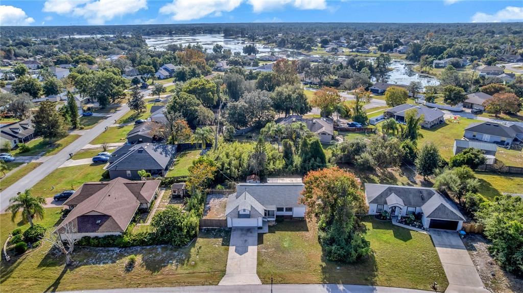 合同活跃: $249,999 (3 贝兹, 2 浴室, 1116 平方英尺)