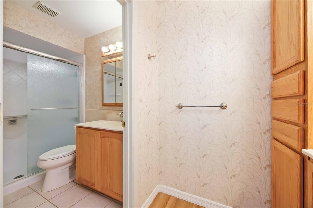 На продажу: $385,000 (2 спален, 2 ванн, 1712 Квадратных фут)