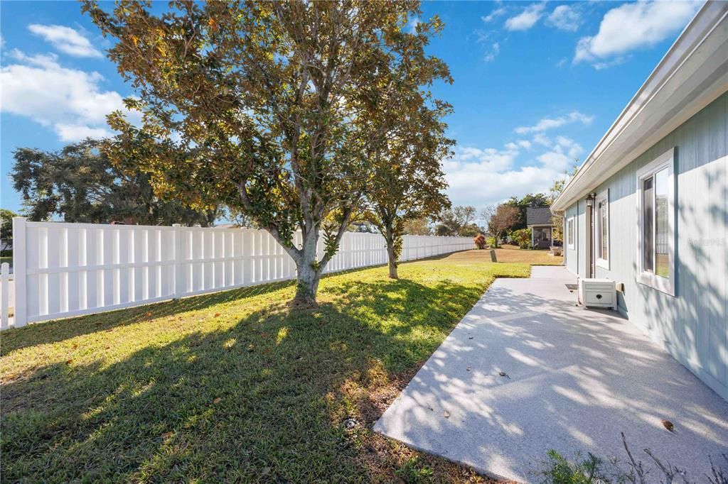 На продажу: $385,000 (2 спален, 2 ванн, 1712 Квадратных фут)