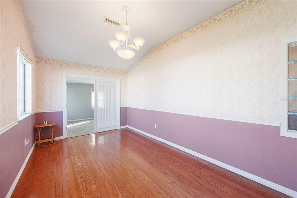 На продажу: $385,000 (2 спален, 2 ванн, 1712 Квадратных фут)