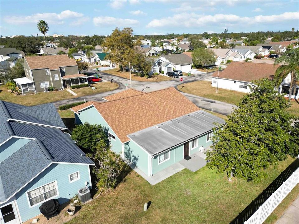 На продажу: $385,000 (2 спален, 2 ванн, 1712 Квадратных фут)