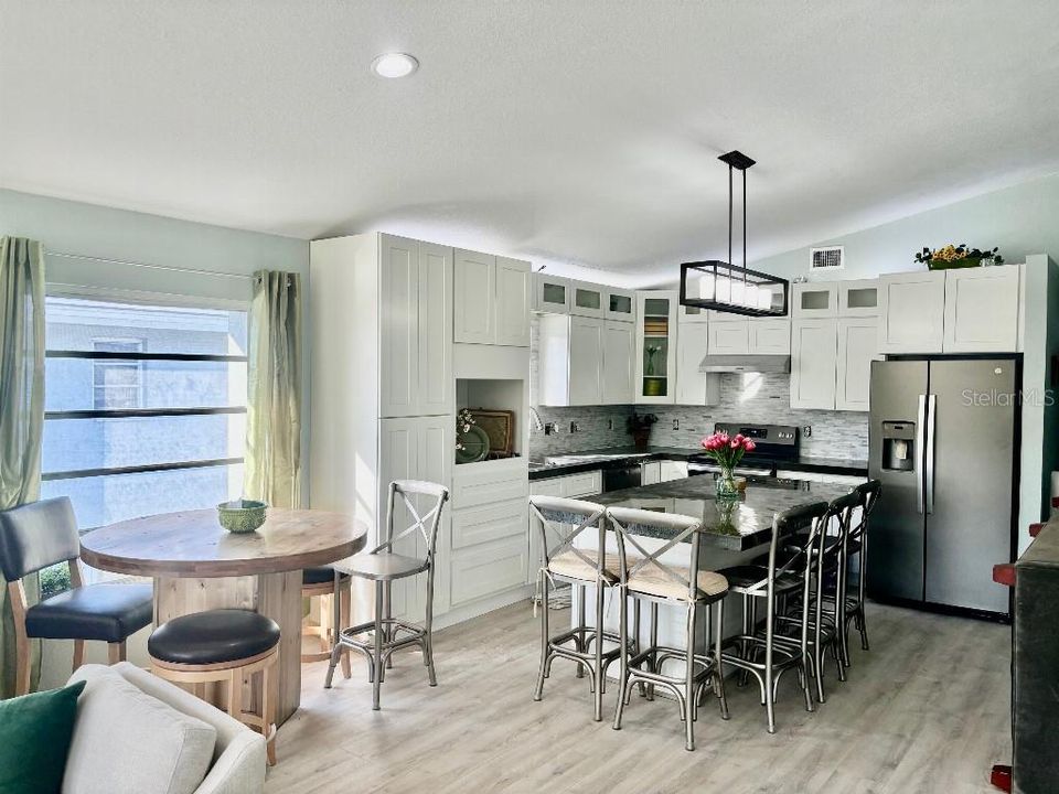 For Sale: $269,000 (3 beds, 2 baths, 1388 Square Feet)