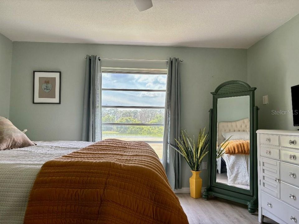 For Sale: $269,000 (3 beds, 2 baths, 1388 Square Feet)