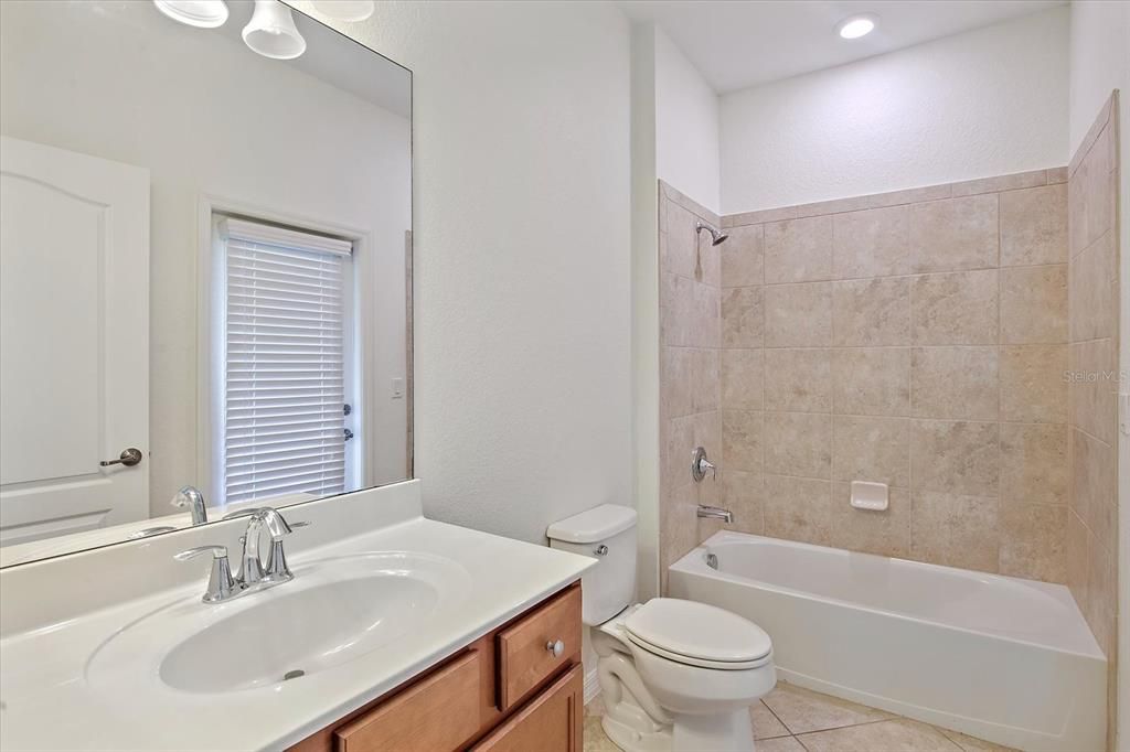 В аренду: $3,500 (3 спален, 2 ванн, 1651 Квадратных фут)