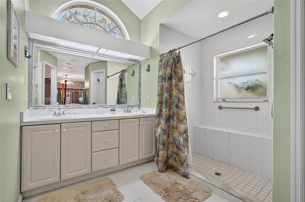 На продажу: $500,000 (3 спален, 2 ванн, 1992 Квадратных фут)