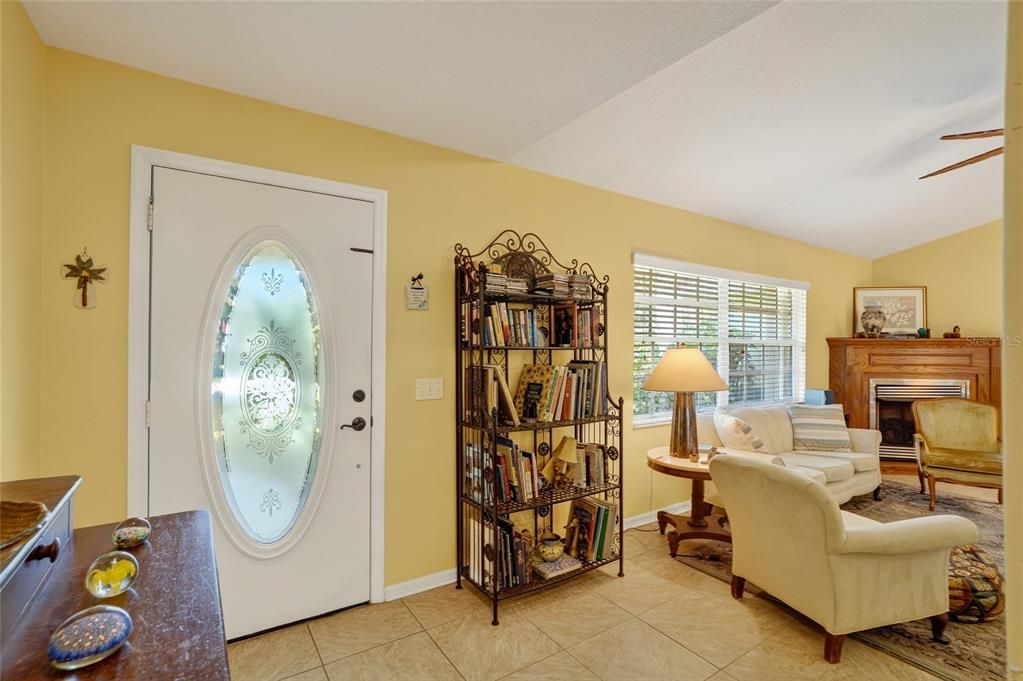 На продажу: $500,000 (3 спален, 2 ванн, 1992 Квадратных фут)