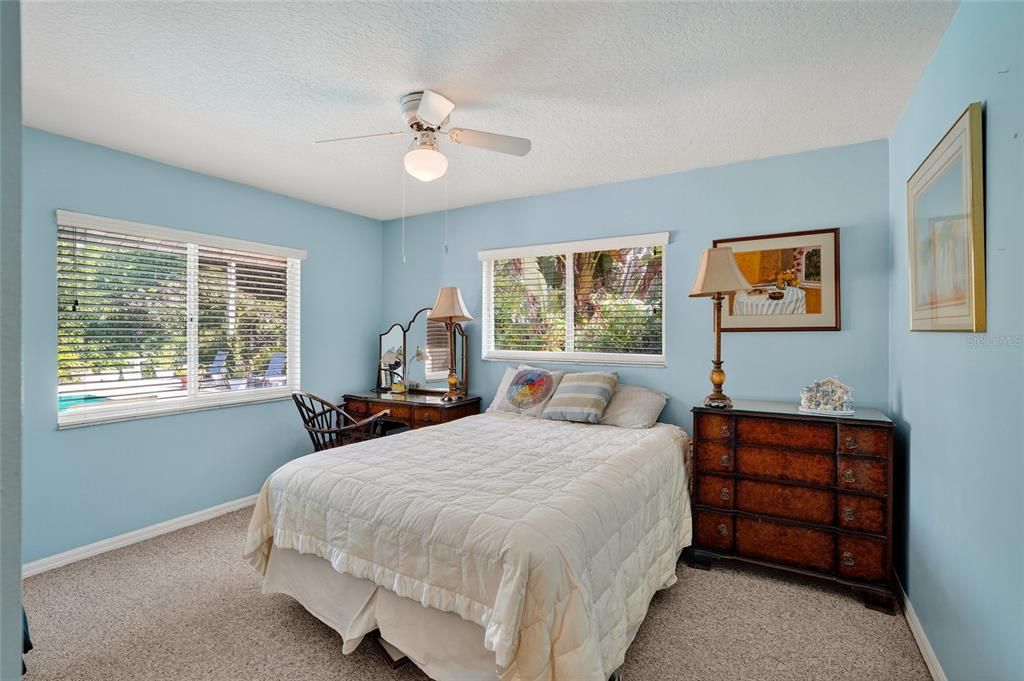 На продажу: $500,000 (3 спален, 2 ванн, 1992 Квадратных фут)