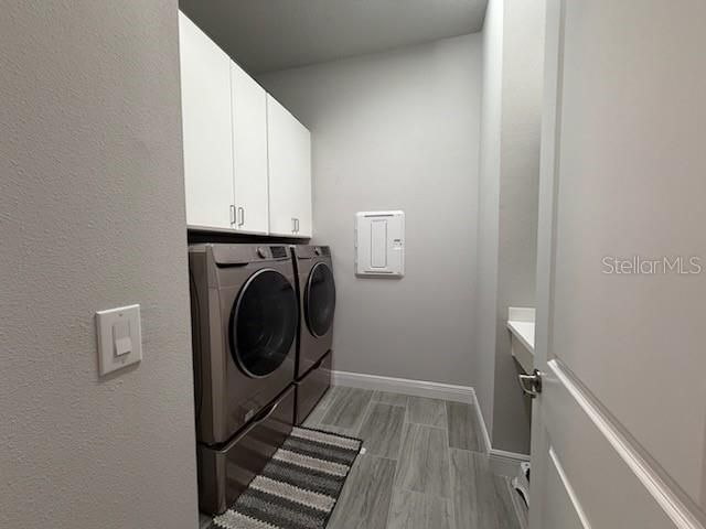 For Sale: $830,000 (4 beds, 3 baths, 3085 Square Feet)