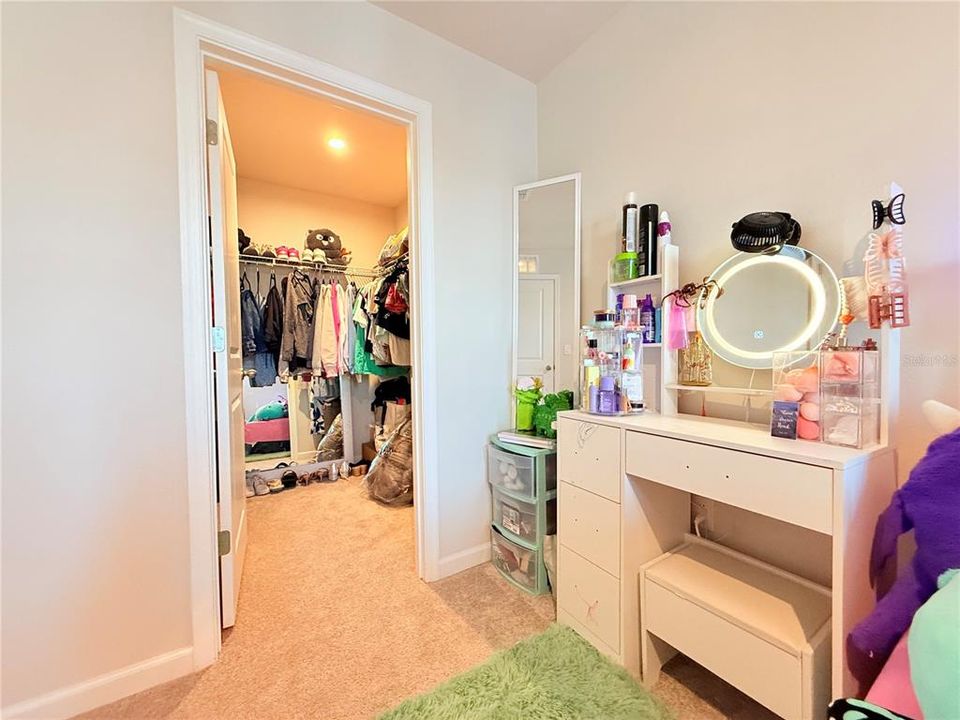 En Venta: $300,000 (3 camas, 2 baños, 1624 Pies cuadrados)