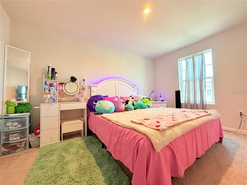 En Venta: $300,000 (3 camas, 2 baños, 1624 Pies cuadrados)